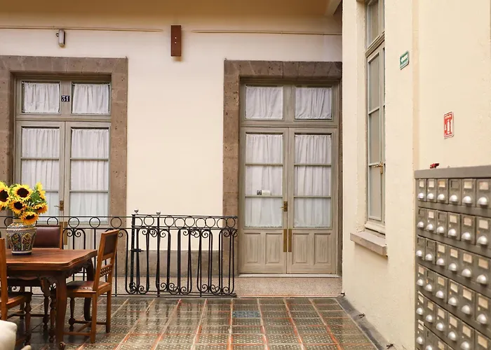 Casa Sauto Historic Fam 1 Block From Zocalo Apartment